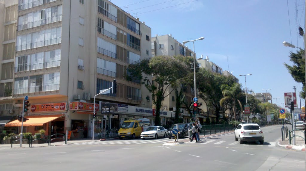 Weizman street Kfar Saba, Кфар Саба