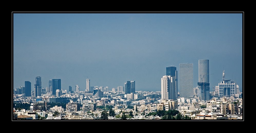 View on Tel Aviv from observatory, Бнэй-Брак