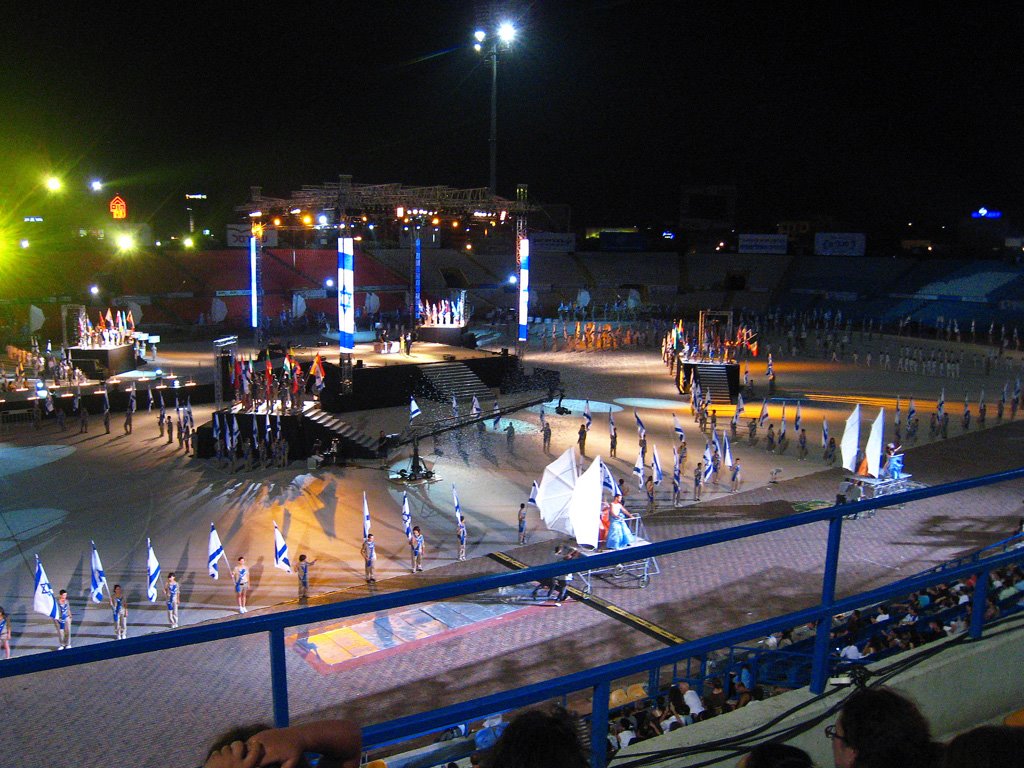 Ramat Gan Stadium during preparations for the 18th Maccabiah, Бнэй-Брак