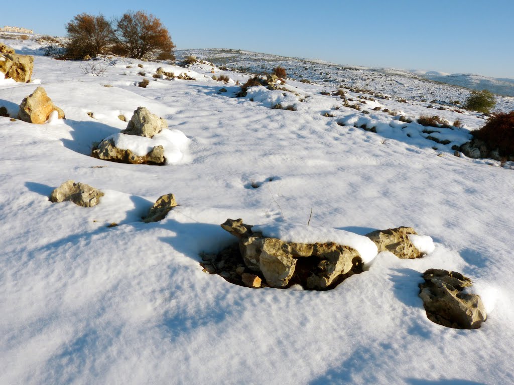 Snowy Samaritan hills near Ariel, Ариэль