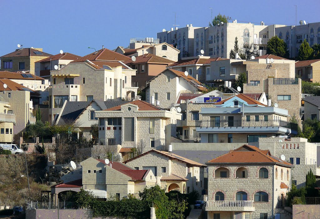 Private houses of the HaShaked quarter, Ariel, Samaria, Ариэль