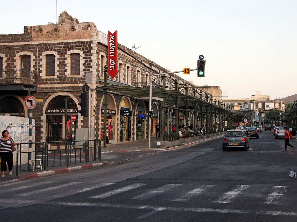 Main street in Tiberias, Тверия