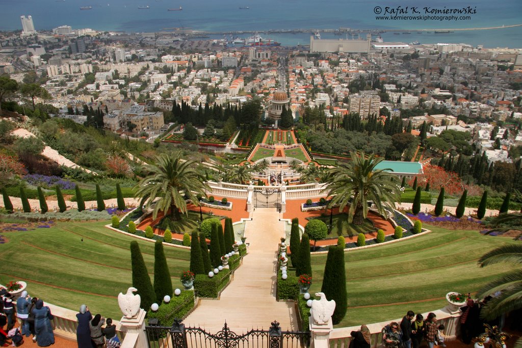 Terraces at the Shrine of the Bab viewed from Mt. Carmel, Haifa, Israel, UNESCO World Heritage Site, Хайфа