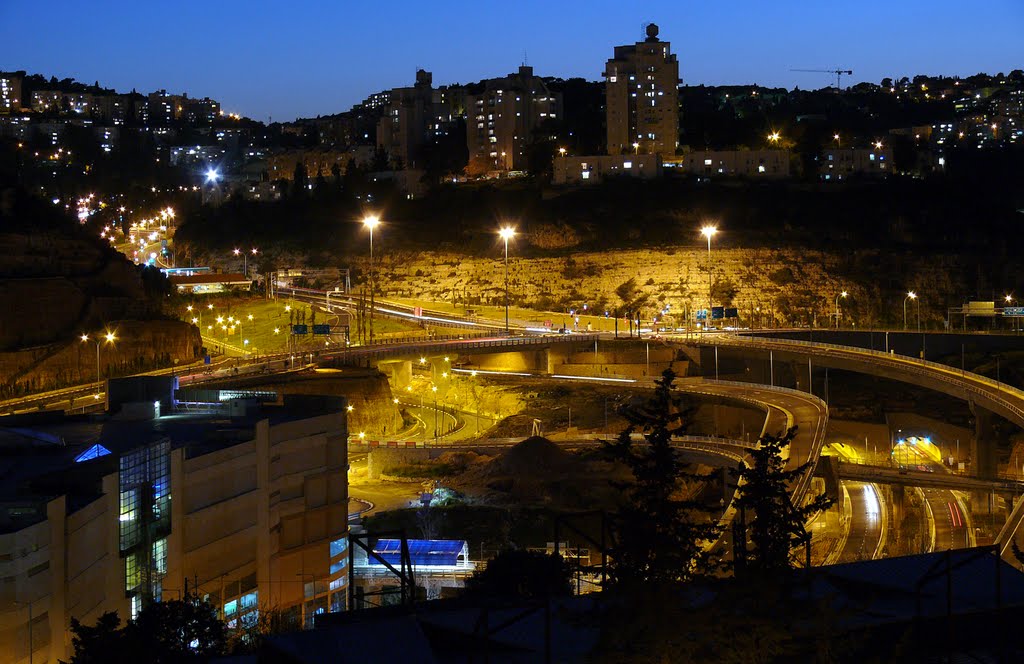 The Carmel Tunnels and Derech Rupin, a night view from Abba Hillel Silver, Haifa (26-MAR-11), Хайфа
