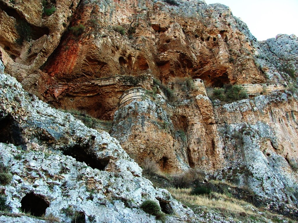 Arbel cliff & fortress, Мигдаль аЭмек