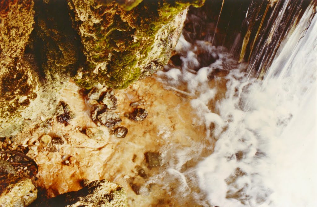 Waterfall, lake of Tiberias, Мигдаль аЭмек