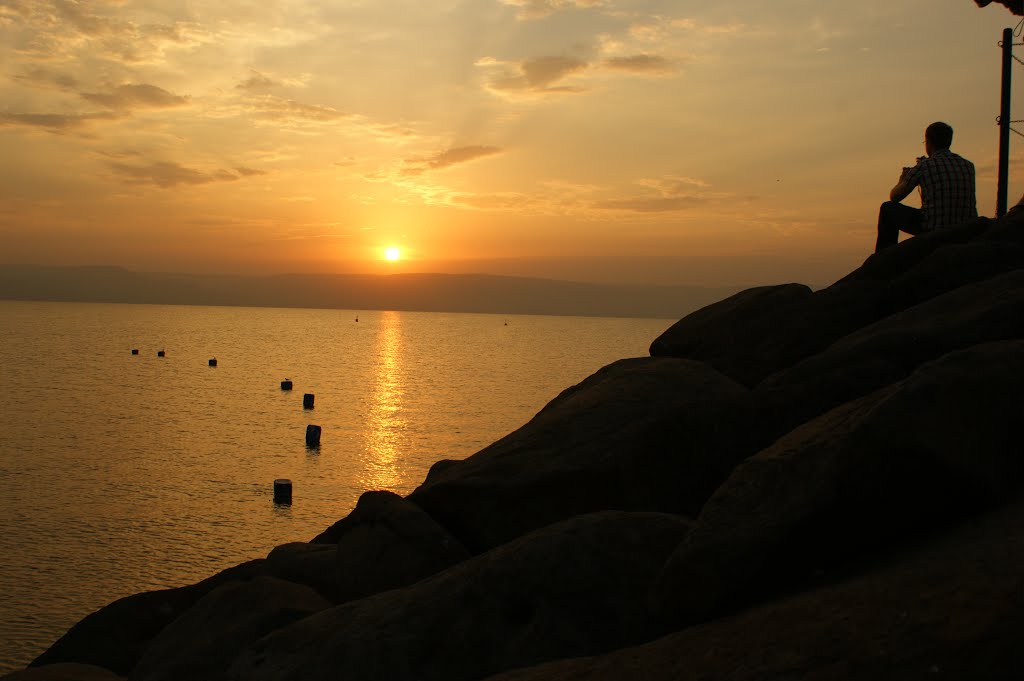 Sunrise over Galilee, Мигдаль аЭмек