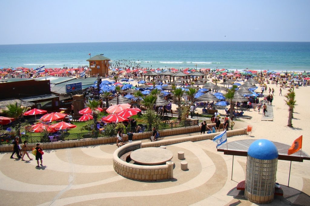 Israel. Rishon LeZion beach promenade, Бат-Ям