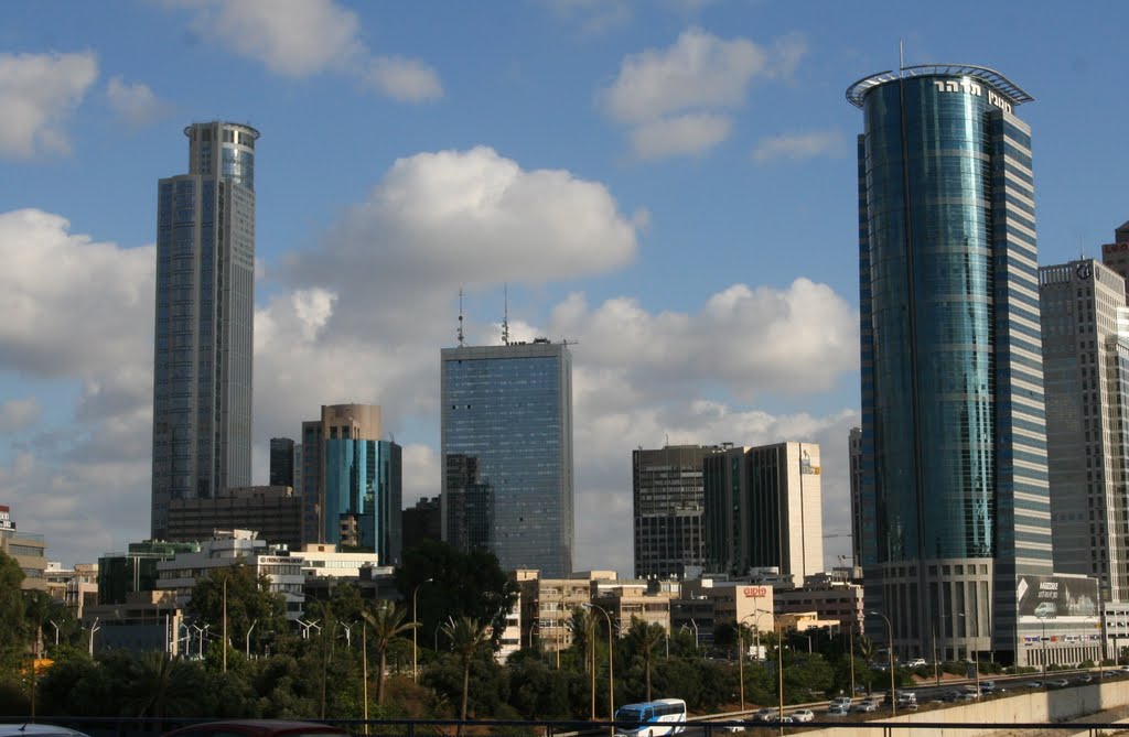 Modern Tel Aviv, Гиватаим