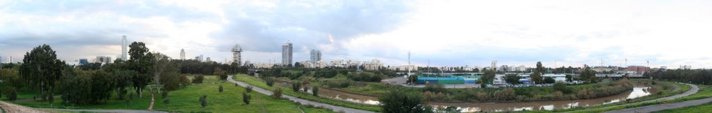Yarqon Park Pan, Рамат-Хашарон