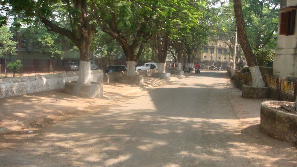 St. Patricks School Driveway in Asansol India, Асансол