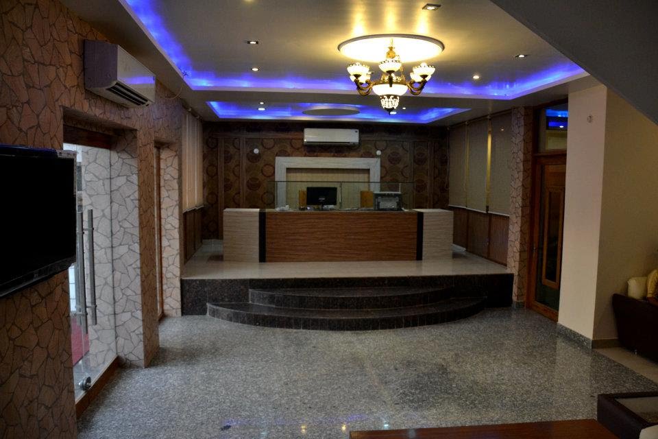HOTEL ALKA PALACE, Дург
