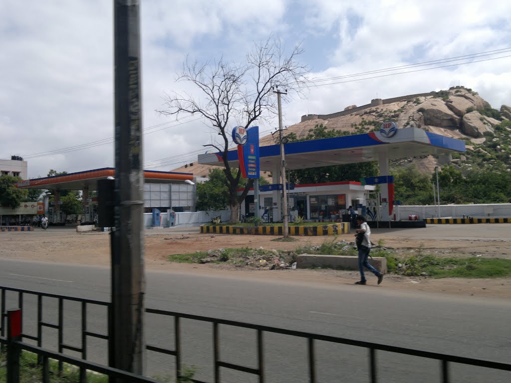 HP Outlet, Devi Nagar, Bellary, Karnataka, India, Беллари