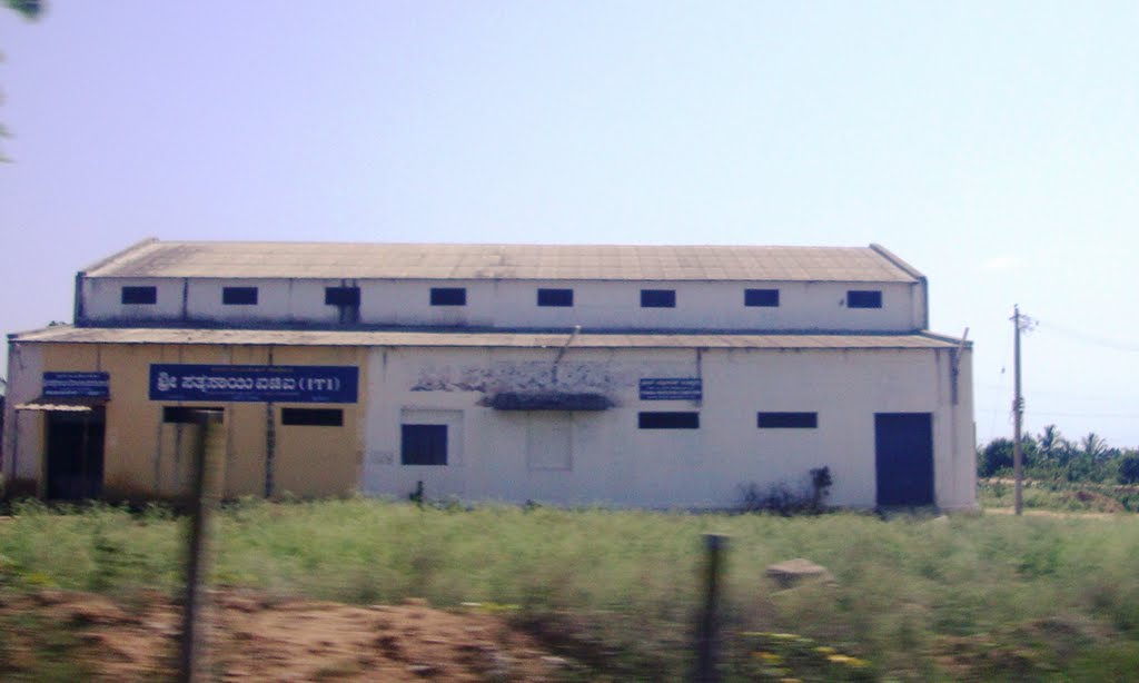 DSC01199  ITI,Malavagoppa near Nidige 09.53.26, Бияпур