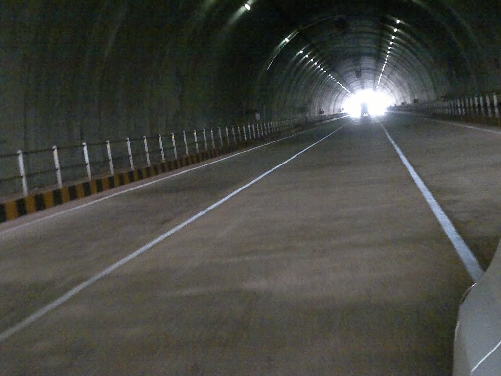 Tunnel Road,NH 13,Hospet, Karnataka, India, Давангер