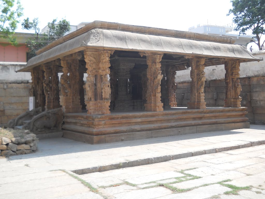 Kalyana Mantapa (Wedding hall) inside the Someshwara temple., Колар Голд Филдс