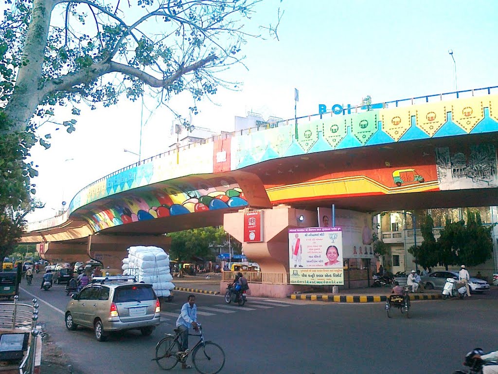 Kavi Nanalal Marg (Flyover Bridge on Ashram road), Ellisbridge Ahmedabad, Ахмадабад