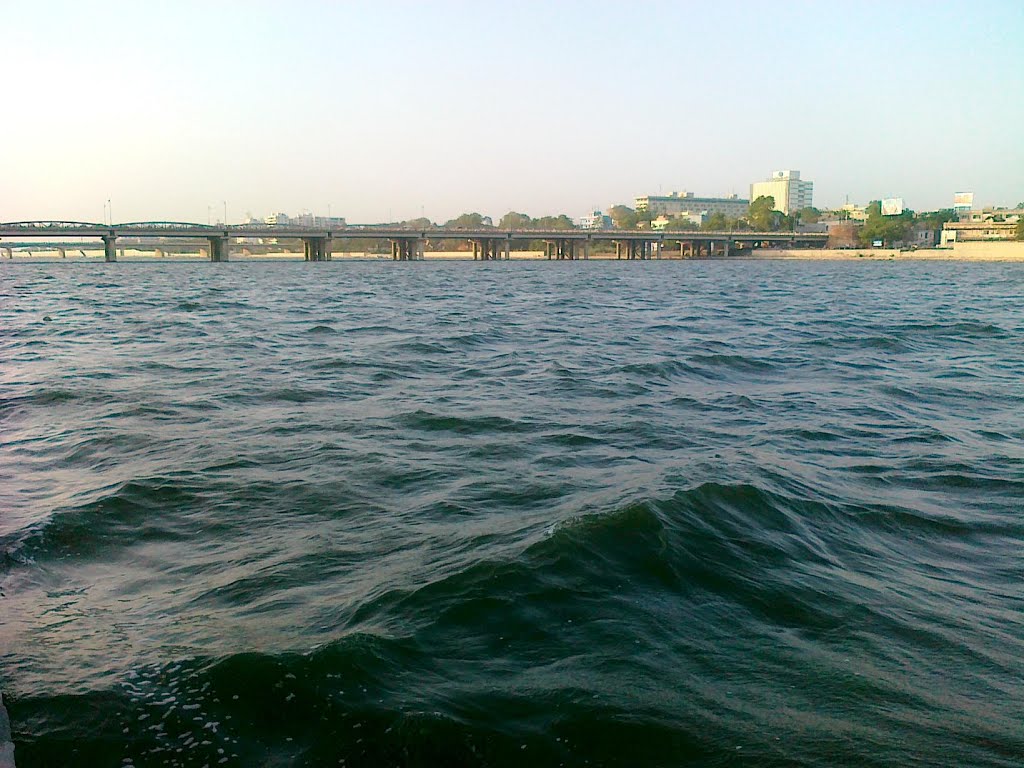 Sabarmati Riverfront Walkway W, Narayan Nagar Society, Revati Nagar, Paldi, Ahmedabad, Ахмадабад