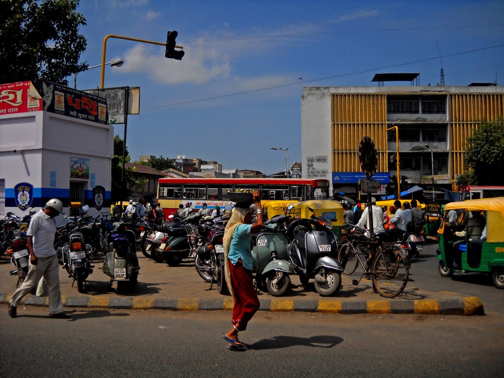 Porteadora, Ахмадабад