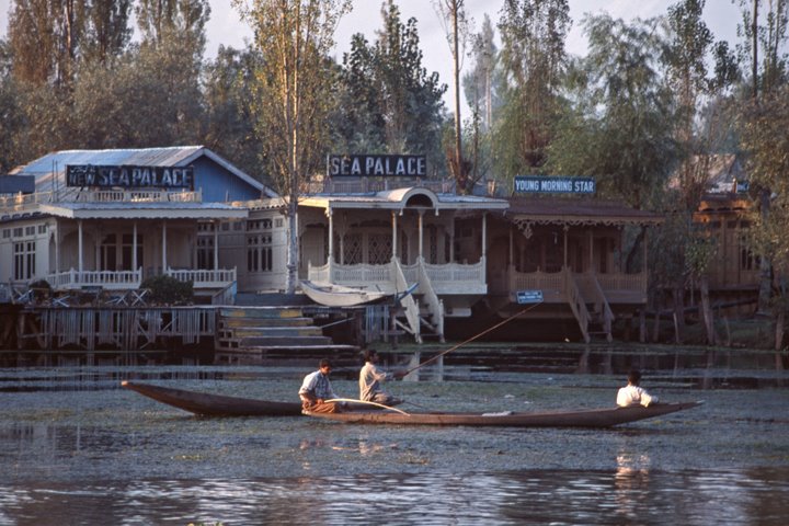 House Boats at Dal Lake, Сринагар
