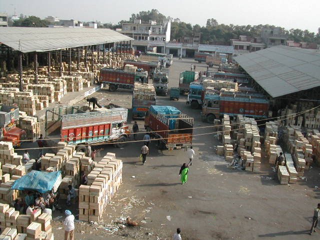 Apple Market, Narwal, Jammu, Ямму