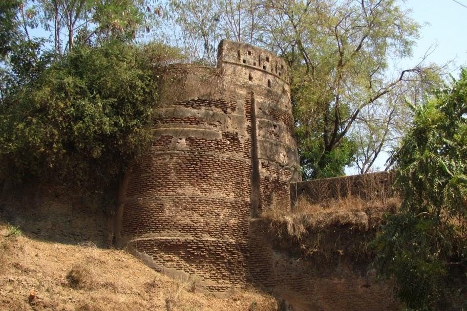 check post on Fort Wall, Бурханпур