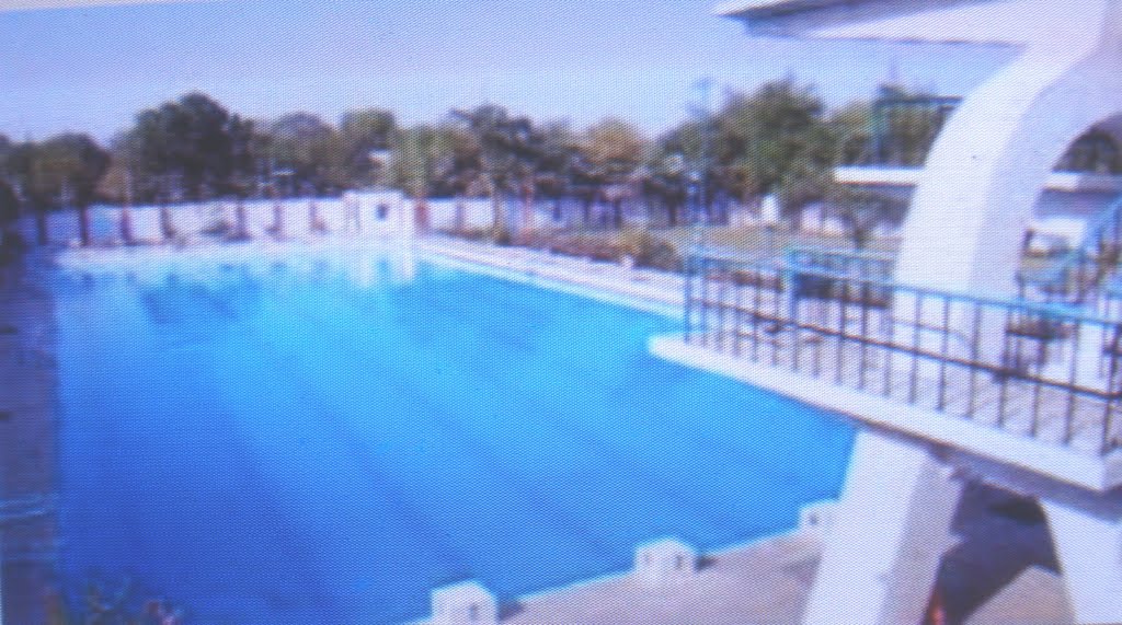 Taran Pushkar Swimming Pool Gwalior, Гвалиор