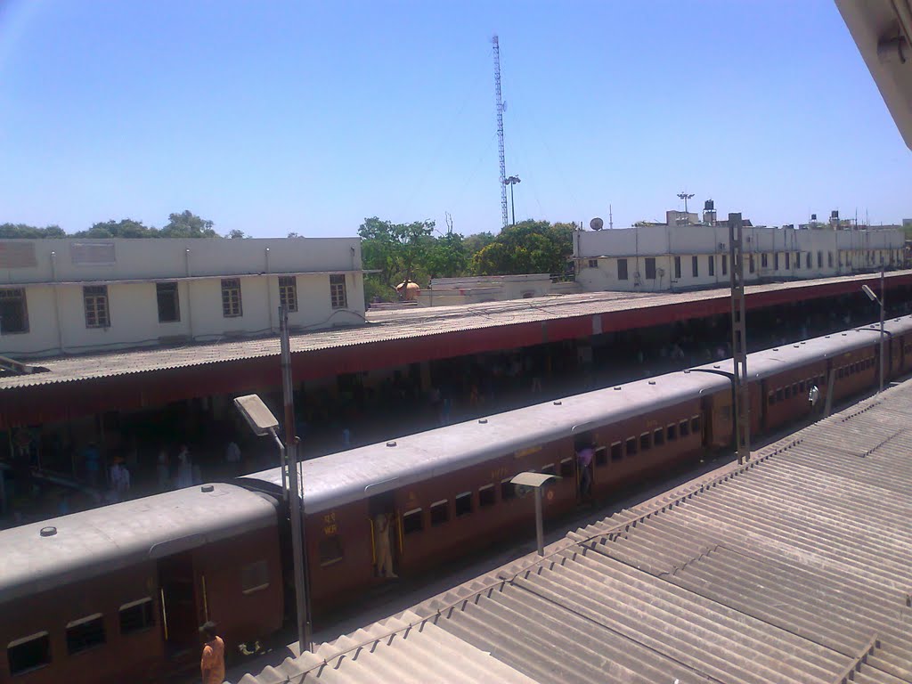 Indore Railway Station, Индаур