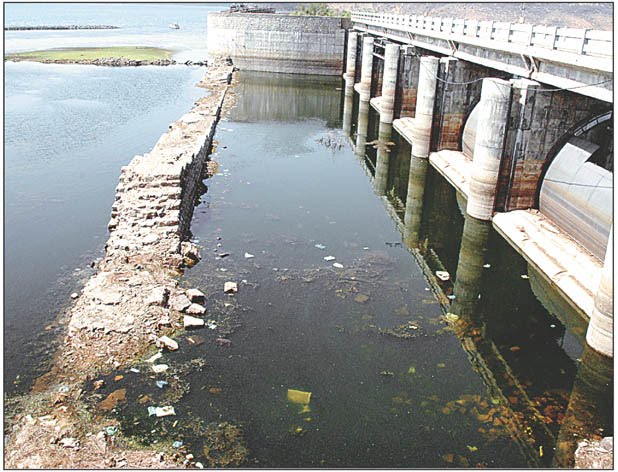 Tigra Dam (water reserviour) Gwalior, Мау