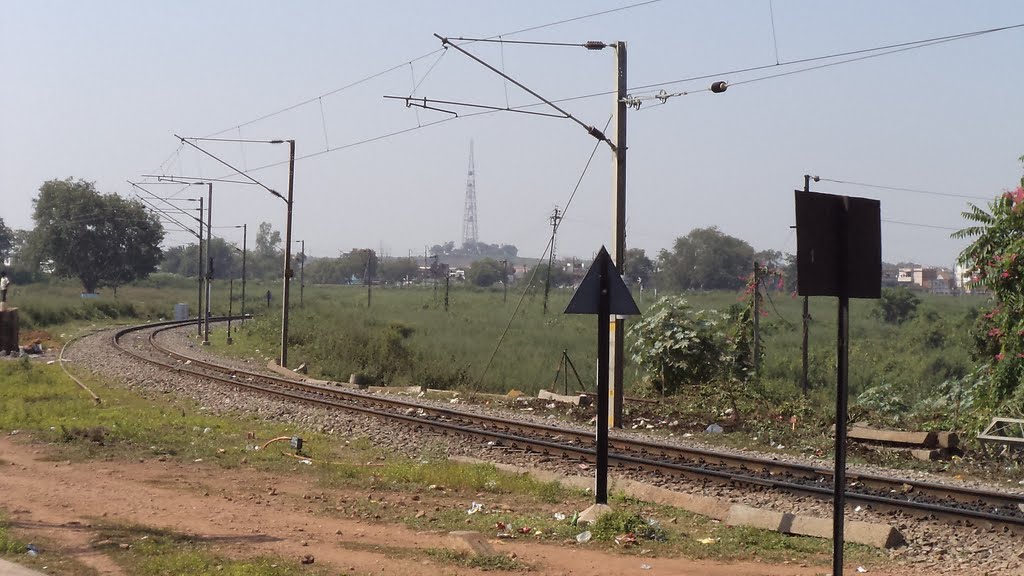 Railway Line towards Sagar & Bina, Мурвара