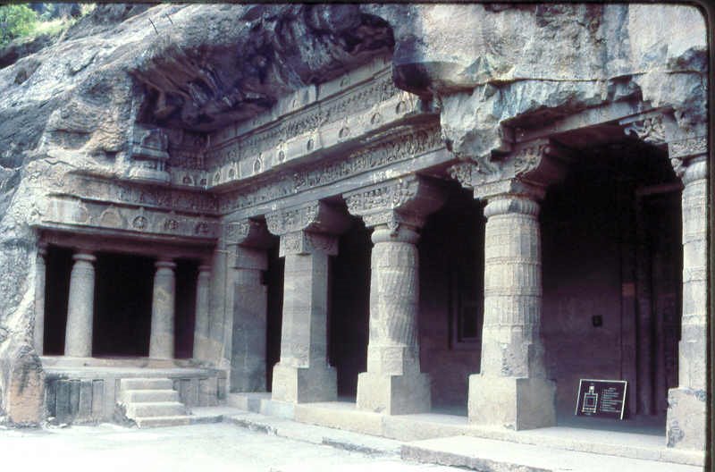 Ajanta Caves (3), Дхулиа