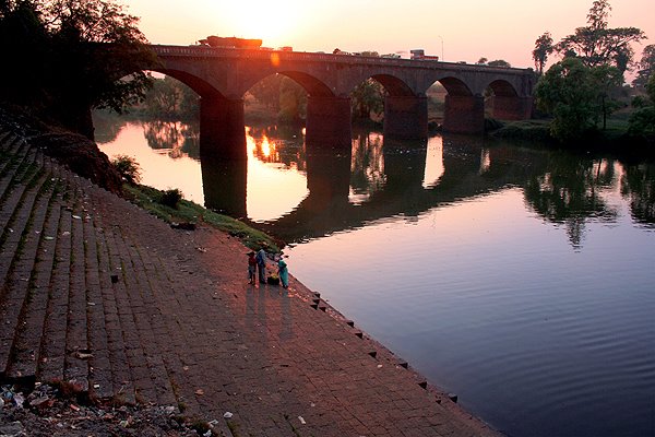 Shivaji bridge, Колхапур