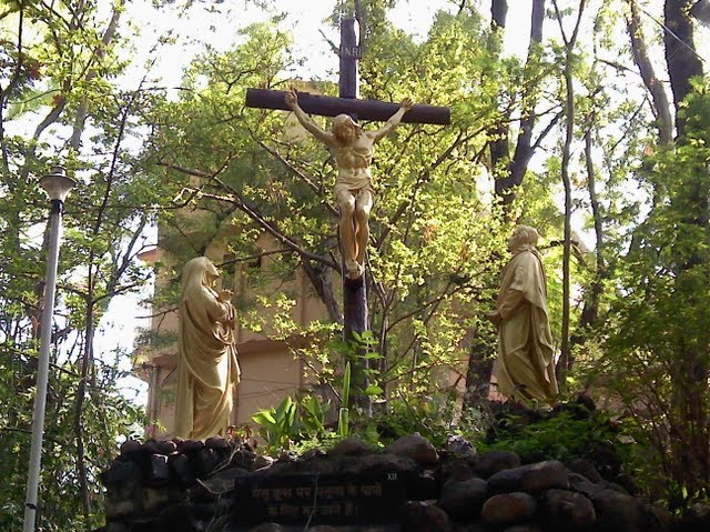 Jesus Christ at Grotto of Mother Lourdes, Nagpur, Нагпур
