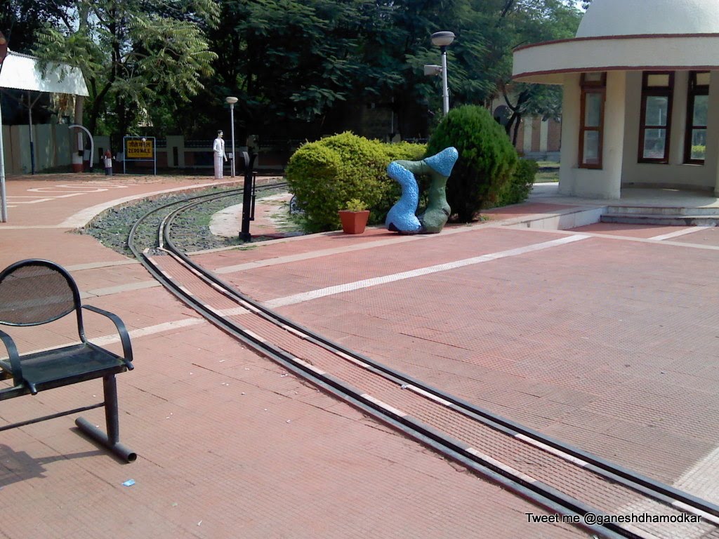 Narrow guage line at a railway toy museum, Нагпур