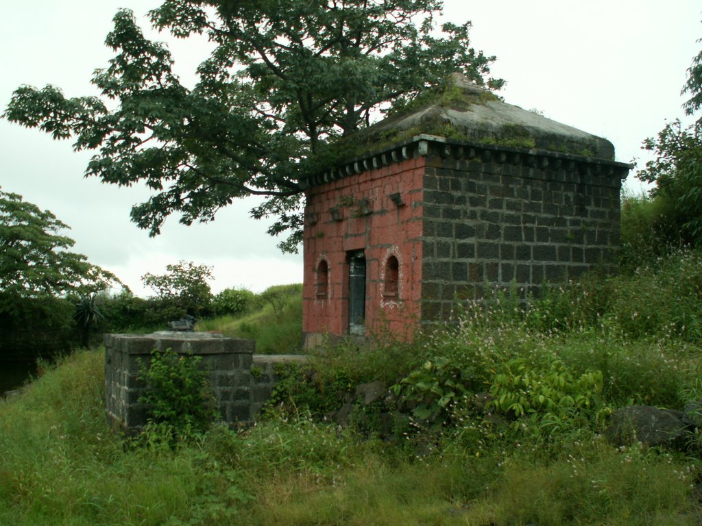 Shanakar Temple, Ajinkyatara Fort, Satara, Сатара