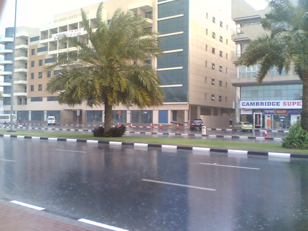 RAINY DAY IN ABU DHABI 9465177443, Батала