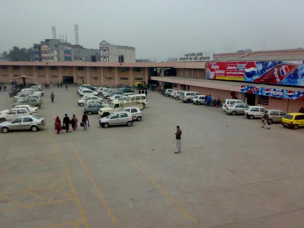 car parking at bus stand, Лудхиана