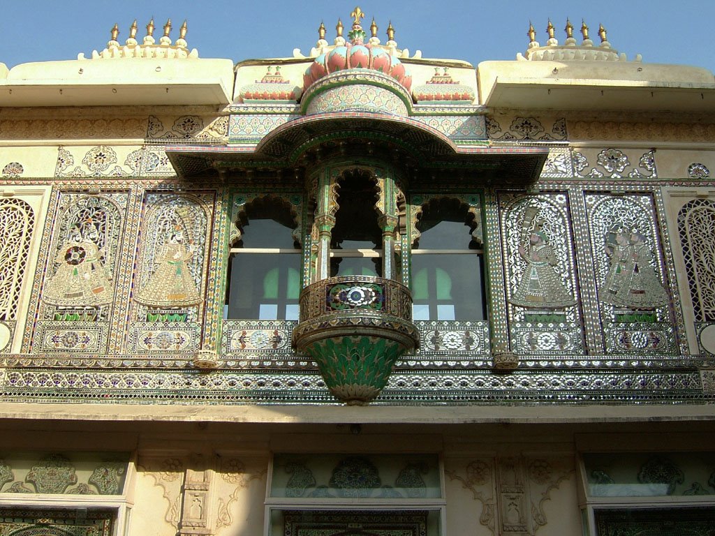 Udaipur-City Palace-Mor Chowk-Ornament of the Wall, Удаипур