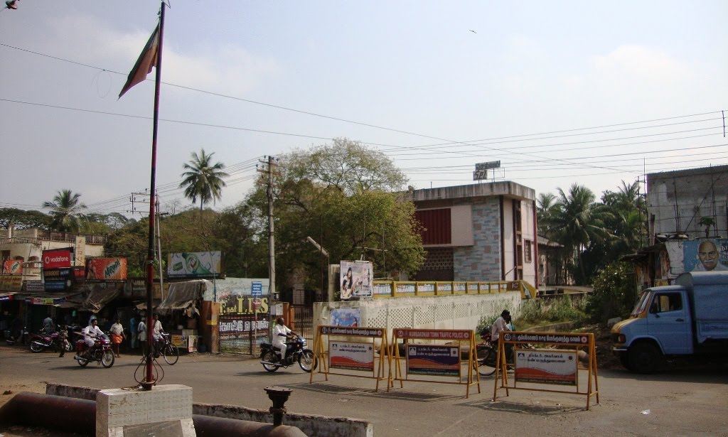 DSC07895  செல்வம் திரையரங்கம்  Selvam Theatre, Кумбаконам