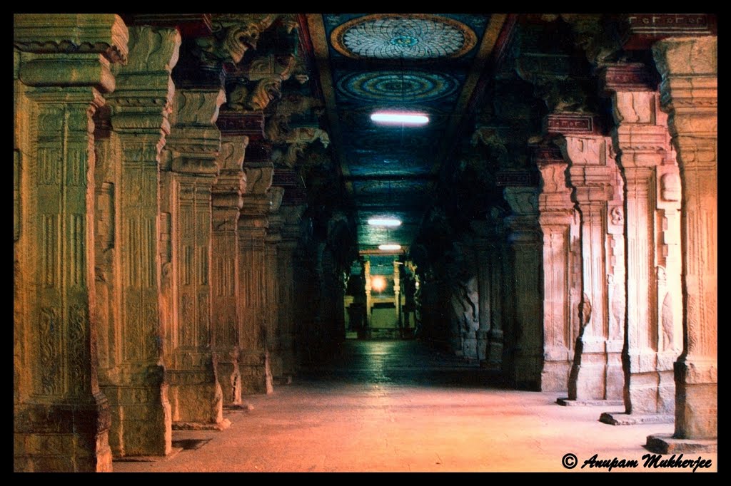 Corridor of Meenakshi Amman temple ©Anupam, Мадурай
