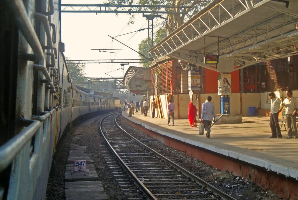 Chattisgarh express at Raja Ki Mandi,Agra, Агра