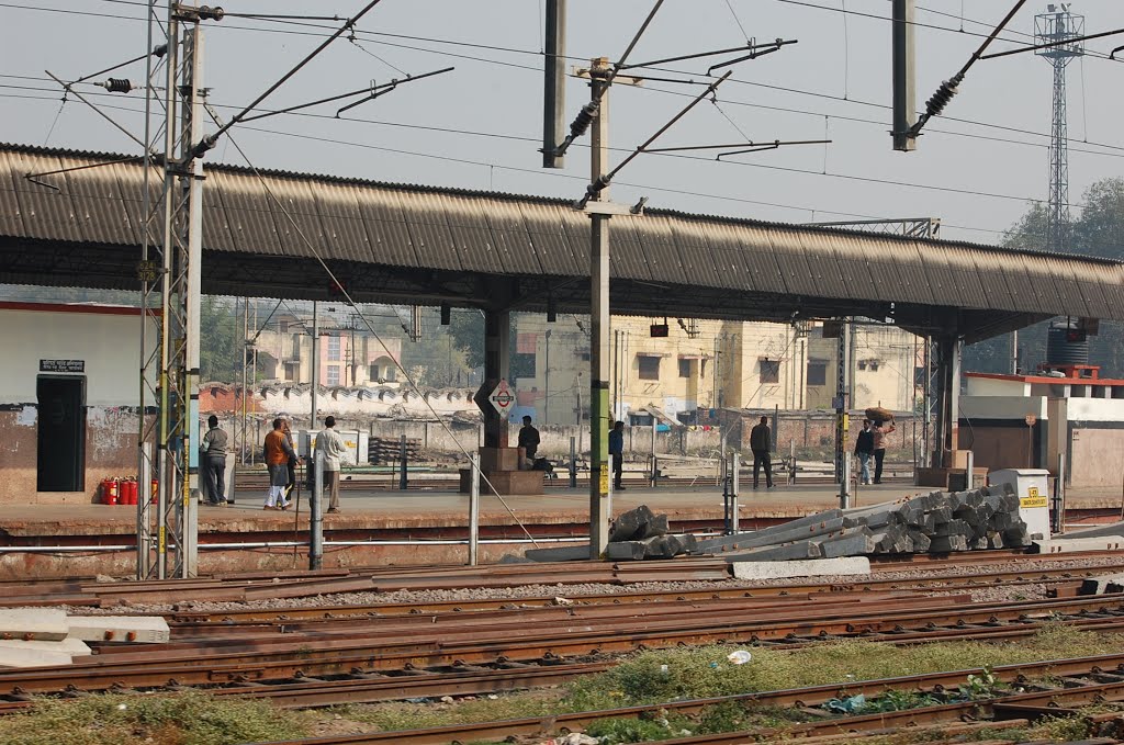 Dpak Malhotra, Platform, इलाहबाद रेलवे स्टेशन, Allahabad Junction, दिल्ली - बिहार - बंगाल - असम रेल मार्ग, उत्तर प्रदेश राज्य भारत, Uttar Pradesh, Bharat, Аллахабад