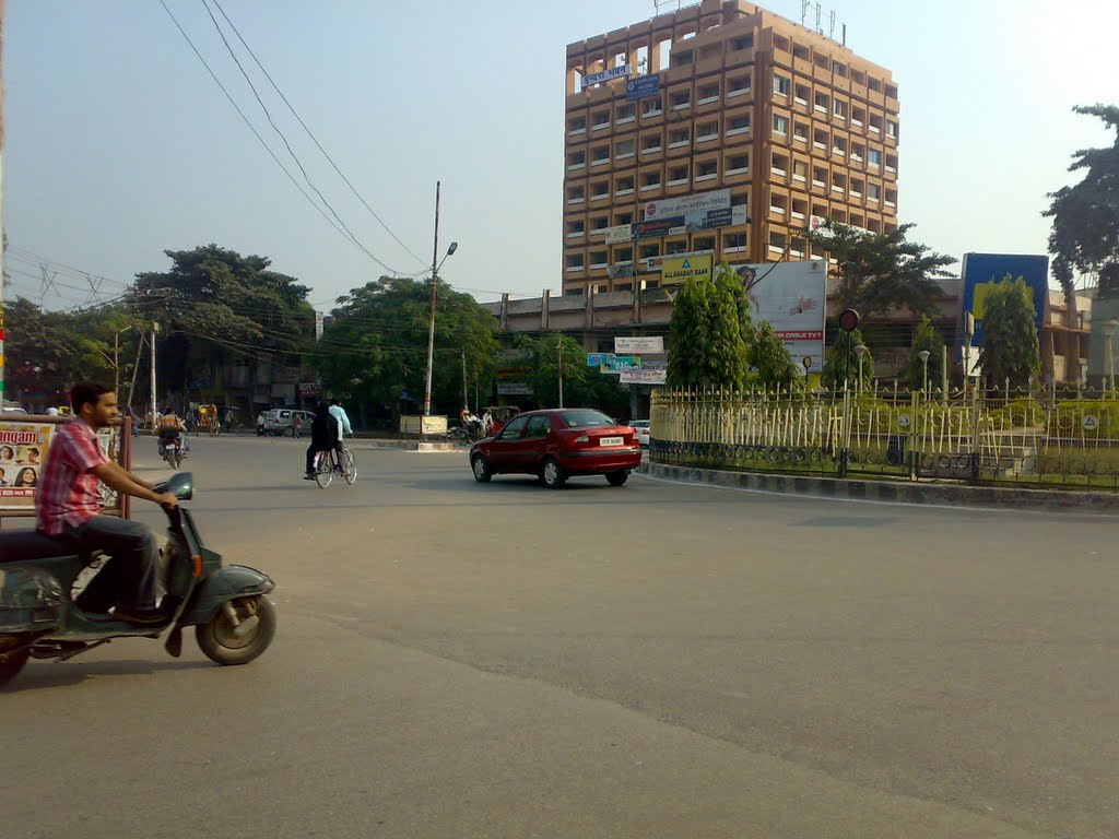 Subhash Chauraha-Civil Lines Allahabad, Аллахабад