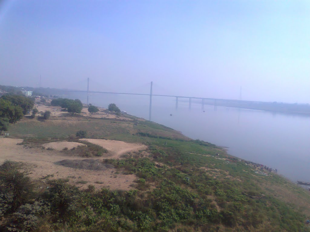 River Yamuna at Allahabad from train, Аллахабад