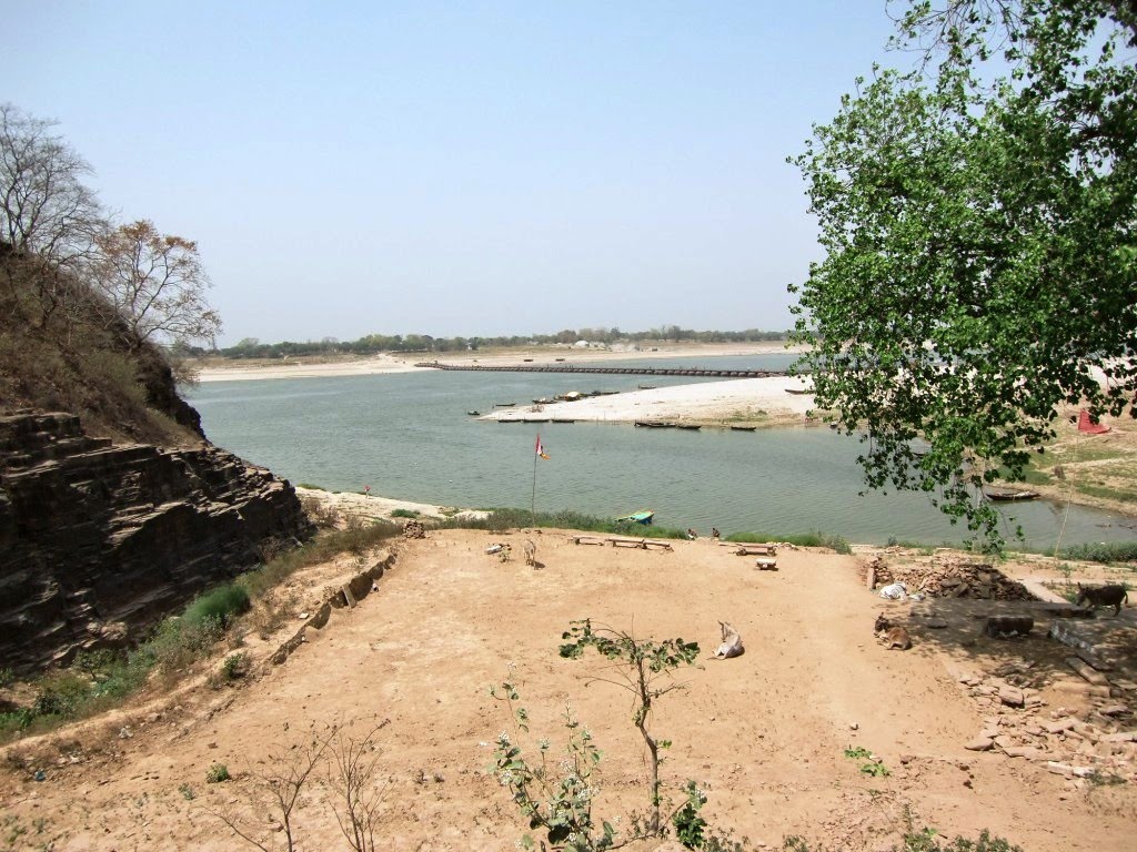 Mirzapur the Ganges near the floating bridge., Мирзапур