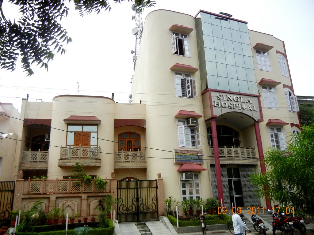 Singla Hospital, Opp Court Compound, Бхивани