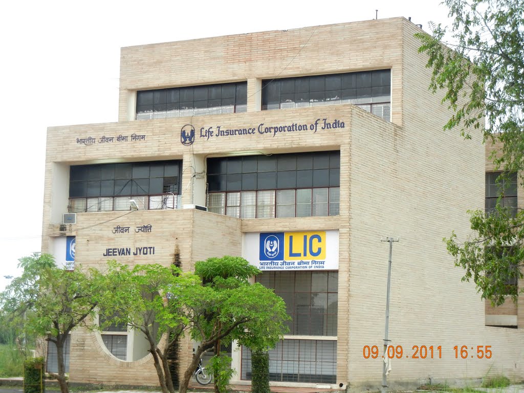 LIC Building, Бхивани