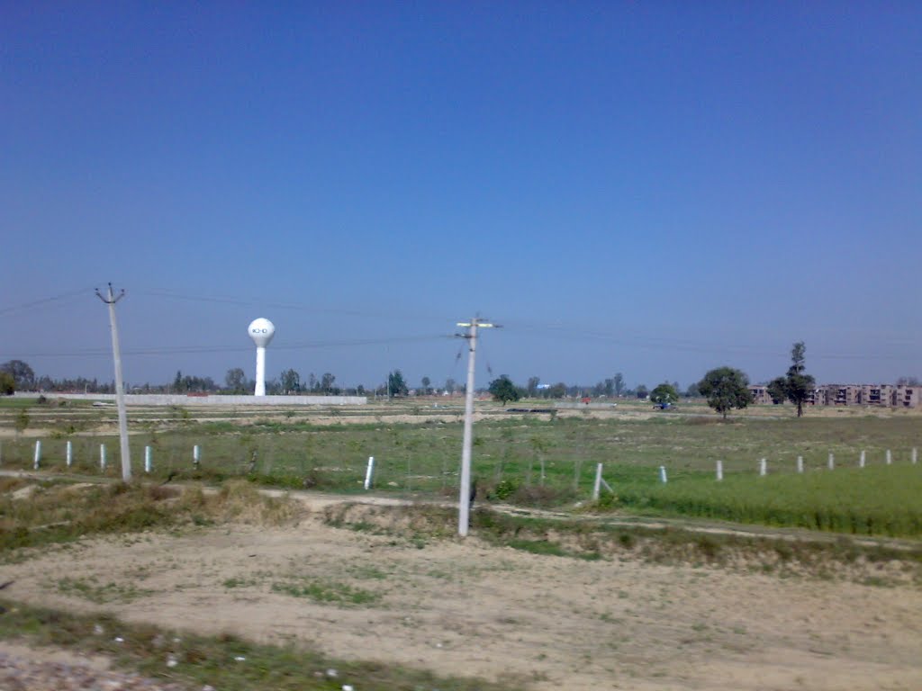 THIS PHOTO IS CAPTURE IN RUNNING TRAIN BY-GURMEJ SINGH VIRK 9465177443, Карнал