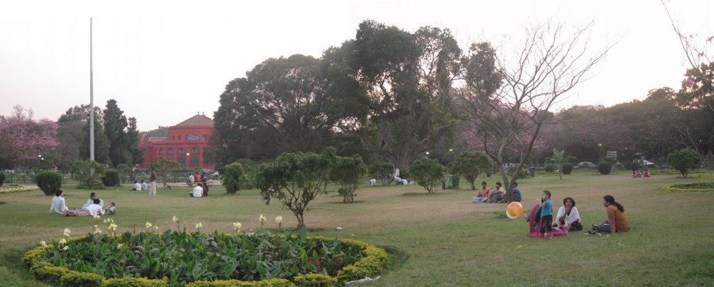 Cubbon Park, Bangalore, India - Photo by T.S.Bilhanan, Бангалор