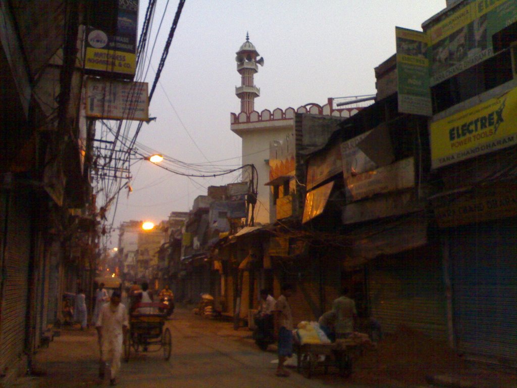Masjid at Lal Kuan, Delhi 6, Дели